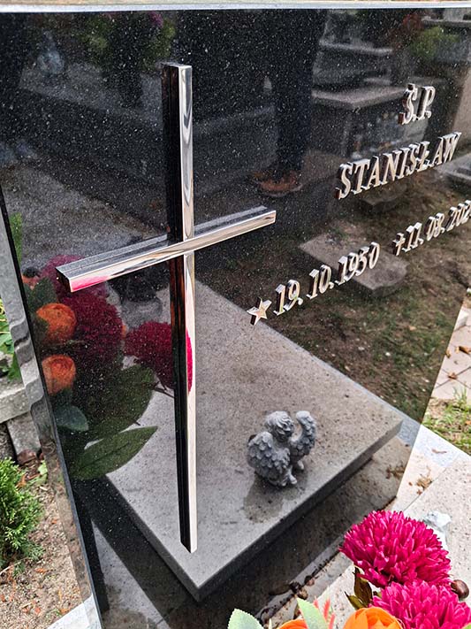 Krzyż metalowy ze stali nierdzewnej