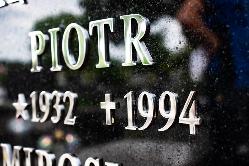 Litery ze stali nierdzewnej