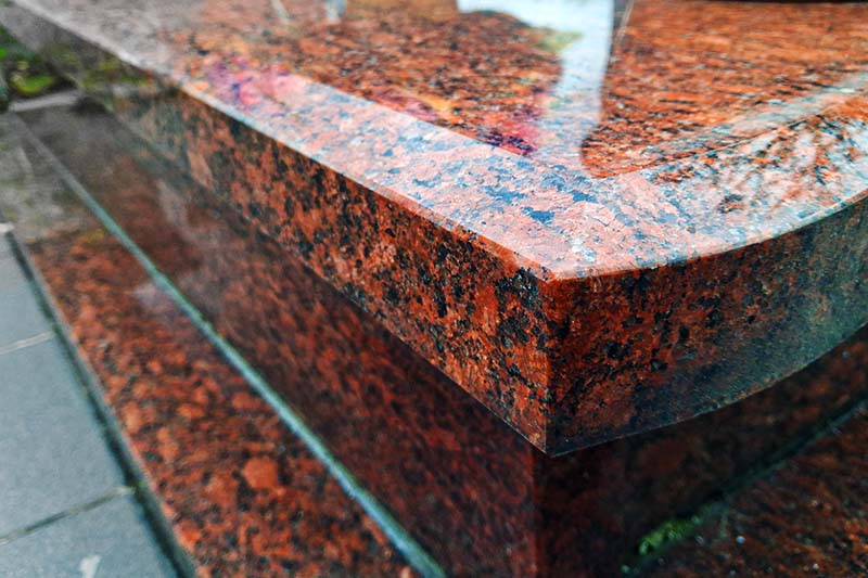 Ekskluzywny kamień Vanga charakteryzuje się niepowtarzalną barwą